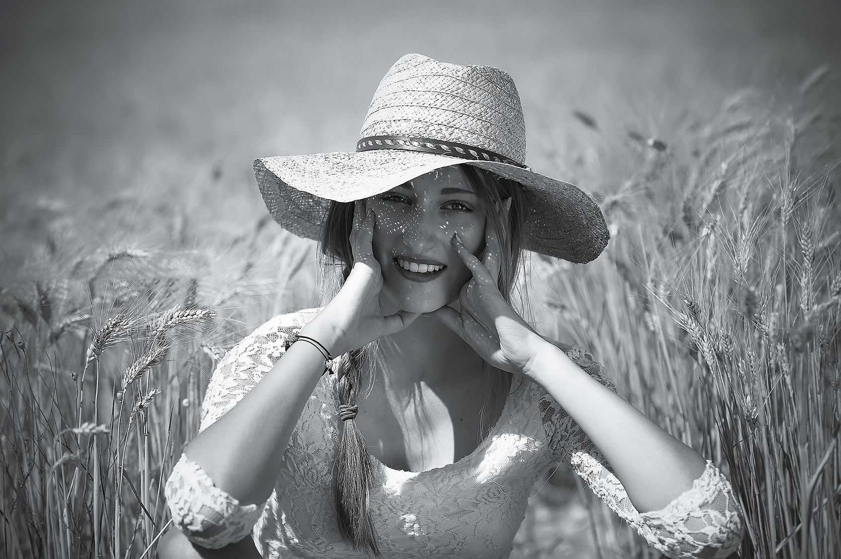 Photographe de mode et nu artistique à Lyon – Portrait féminin élégant